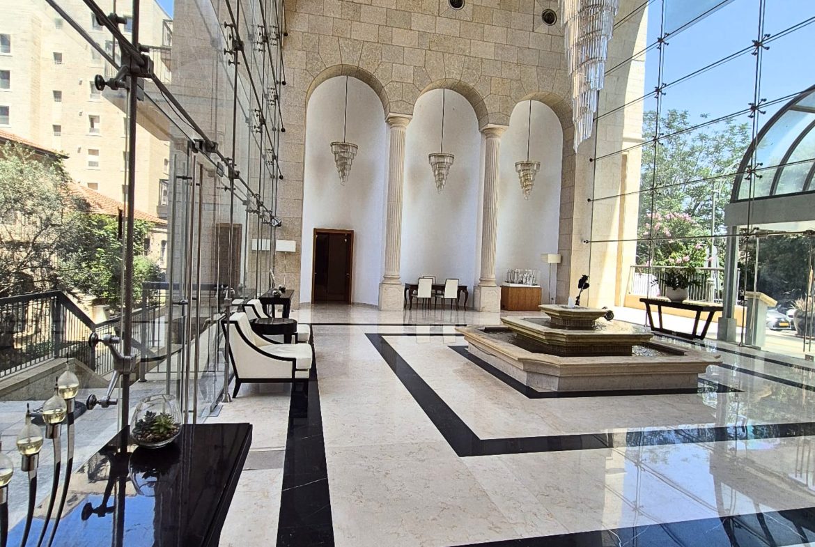 Luxury Apartment in Jerusalem Of Gold Residential Building